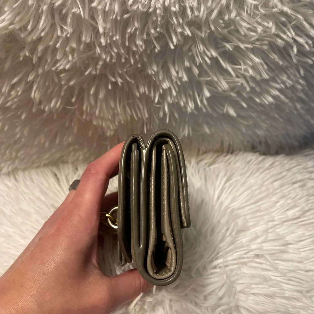 🔥Chloe🔥 Paddington 🔒 Taupe Pebble Leather Wallet - Picture 10 of 10